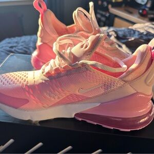 Nike Air Max 270 in Light Pink size 7Y( big kids) will fit women 8.5-9